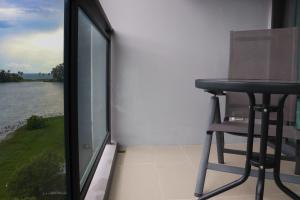 Cassia 3BR Sea View apt by NLA