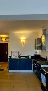 Golden Sun Studio Apartment