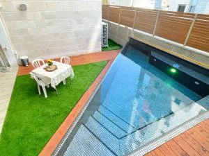 דירה מפנקת עם בריכה במרכז - Mevo Modi‘im