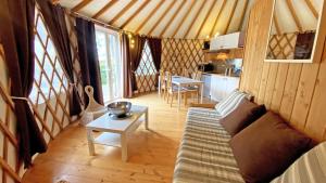 Maisons de vacances Gite Les yourtes de Saint Mathieu N°1 : photos des chambres