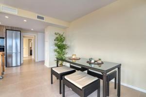 Luxury Penthouse with Panoramic Sea Views