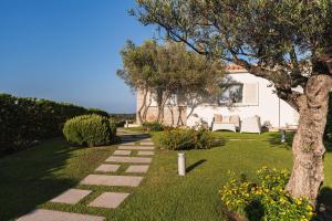 Villa Blue Sphere with Pool by Wonderful Italy