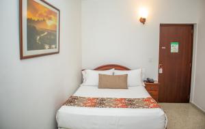 Hotel y Cabañas - Centro Vacacional Comfandi Lago Calima