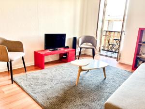 Appartements Appartement ideal en plein centre ville proche lac : photos des chambres