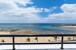 Luxury Ocean Views 2BR House - Private Parking