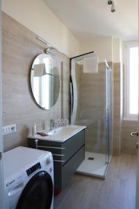 Vatican Jacuzzi House