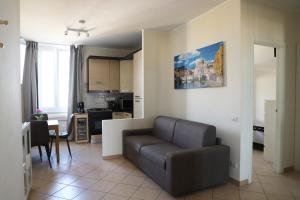 Vatican Jacuzzi House