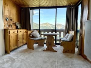 4 Seasons for 8 persons with Sauna and Local Ski