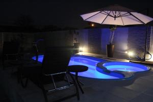 Pousada Captain Morgan Pontal do Sul com Piscina