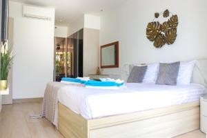 Cassia 3BR with Terrace Sea view apt by NLA