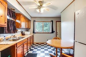 Cabin in Boulder Junction with Fire Pit and Deck!