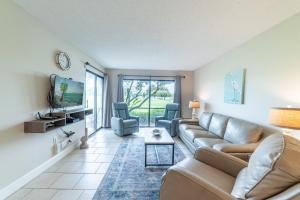 Edgewater Villa 2006 Sandy Shores Hideaway