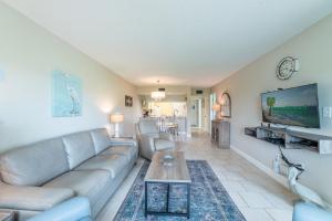 Edgewater Villa 2006 Sandy Shores Hideaway