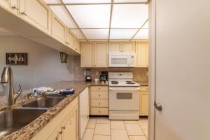 Edgewater Villa 2006 Sandy Shores Hideaway