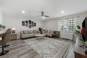 Walk to Everything, Affordable Condo in Downtown