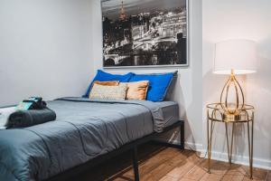 Downtown Studio, Skyline View, Walk to Attractions