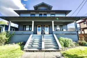 10 Bedroom Historical Downtown Albany Pet Friendly Home - Albany