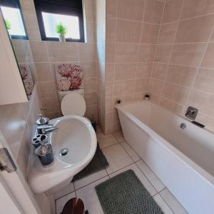 Elegant Lifestyle Estate Getaway