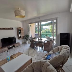 Appartements Spacieux T2 53 m2 Aix-Parc Lac 4* : photos des chambres