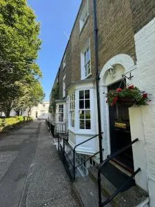 2 Bed Georgian cottage, Ramsgate - Ramsgate