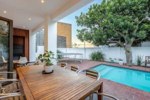 Victorian Premier 3BR