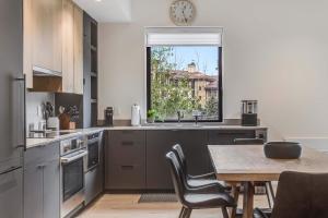 Electric Pass Lodge 108 by Snowmass Mountain Lodging