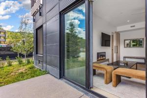 Electric Pass Lodge 108 by Snowmass Mountain Lodging