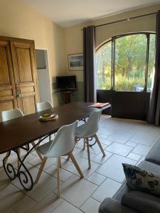 Maisons de vacances Le Bois De La Cour : photos des chambres