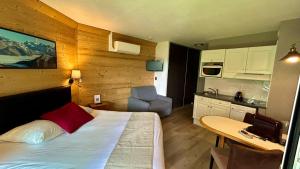 Comfort Triple Studio room in Résidence Les Thermes - Côté Chalet