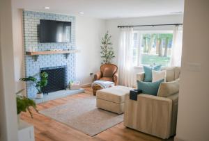 Annapolis Charm Waterfront Getaway Near USNA - FISH & CRAB from your PRIVATE PIER!