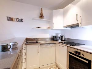 Appartement à Courchevel: Balcon Sud, 4-6 pers. - FR-1-575-14