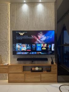 Stylish 1BR Near Airport Facing the Bay - 9d