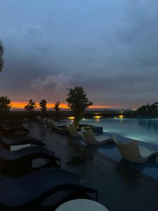 Stylish 1BR Near Airport Facing the Bay - 9d