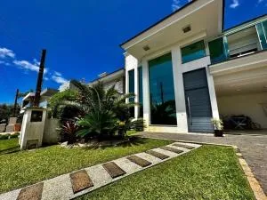 Verão de Luxo no Condomínio Condado de Capão - 马基内