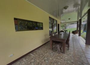 Haciendo Amigos en el Canasto