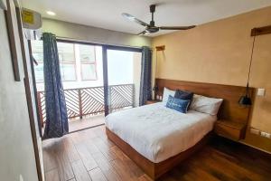 Bahari 2BR PH condo in Aldea Zama