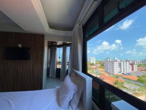 Apto com 4 suítes em Camboinha I