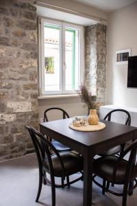 Levstik apartment