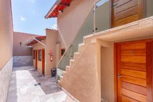 Suítes Bela Vista - 皮雷诺波利斯