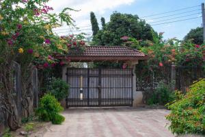 Ununio Beach Holiday Home