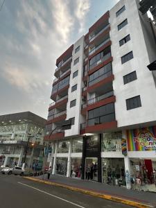 Apartamento 402, London Avenida 18 de fevereiro