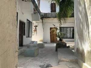 Barefeet Bungalow - Dimbuni