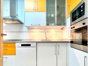 Apartment in Roquetas near the Beach