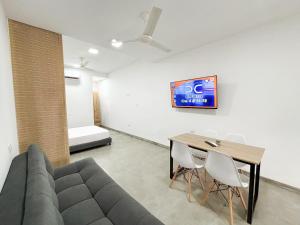 Loft del Río Honda - Apartaestudio completo con parqueadero y aire acondicionado