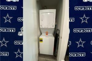 Cowboys Fan Pad 2 Bedroom!