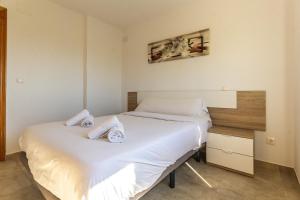 Amazing Benidorm Views 2BR Home - Pool - Parking