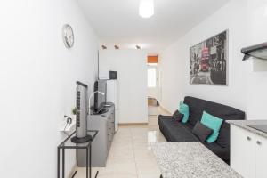 Comfy Renovated Studio next to the Beach