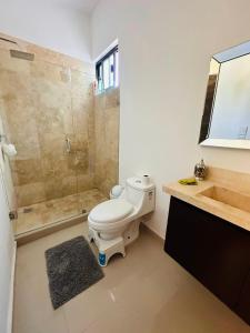 Bonito Departamento en ZONA DORADA - Torre Gaviotas - 105 C