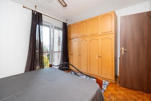 Apartments with WiFi Zadar - 23521