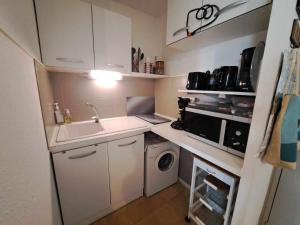 Apt RDC avec accès direct plage, grande terrasse, cuisine équipée, PARKING - FR-1-326-837